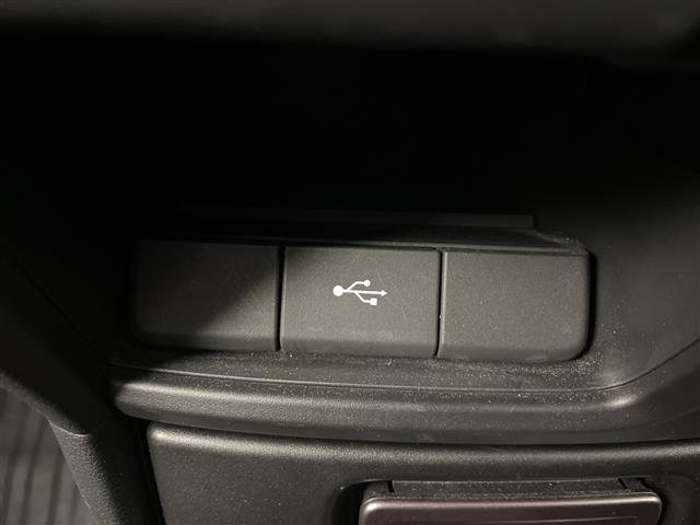 ステップワゴンスパーダ スパーダ・クールスピリット ホンダセンシング ・4WD・Gathersナビ フルセグ/BT/CD/DVD/SD/USB・バックカメラ・両側パワースライドドア・レーダークルーズコントロール・レーンキープアシスト・前席シートヒーター(8枚目)