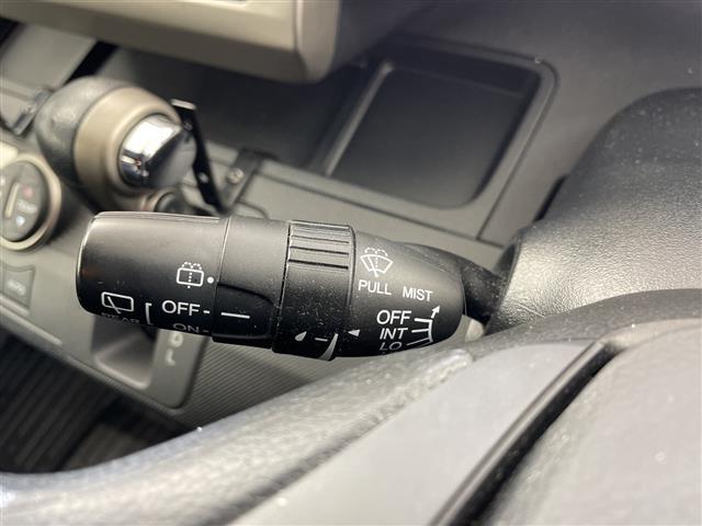 フリードスパイク G ジャストセレクション ・社外ナビ フルセグ/BT/CD/DVD/AUX・バックカメラ・両側パワースライドドア・社外ドライブレコーダー・オートライト・ウォークスルー・ETC・ABS(15枚目)