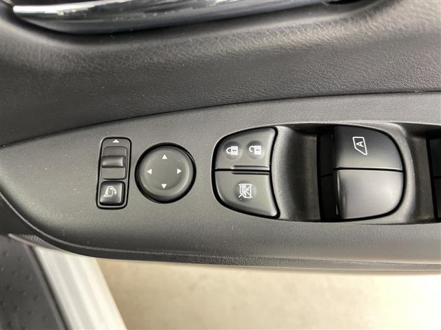 セレナ XV 4WD・社外ナビ・BT/CD/DVD/SD/USB・バックカメラ・両側パワースライドドア・クルーズコントロール・エマージェンシーブレーキ・ブラインドスポットモニター・レーンキープアシスト・ETC(8枚目)