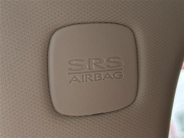 インプレッサスポーツ 2.0i-Sアイサイト 4WD/アプライドモデルB型/アイサイトVer3/純正8型ビルトインSDナビ/フルセグTV/サイド&バックカメラ/ドラレコ/クルコン追従走行機能付き/LEDヘッド&ライナー/フォグライト/純正18AW(7枚目)