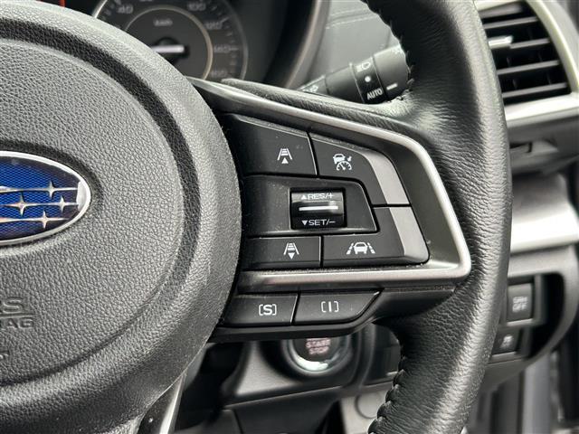 インプレッサスポーツ 2.0i-Sアイサイト 4WD/アプライドモデルB型/アイサイトVer3/純正8型ビルトインSDナビ/フルセグTV/サイド&バックカメラ/ドラレコ/クルコン追従走行機能付き/LEDヘッド&ライナー/フォグライト/純正18AW(17枚目)