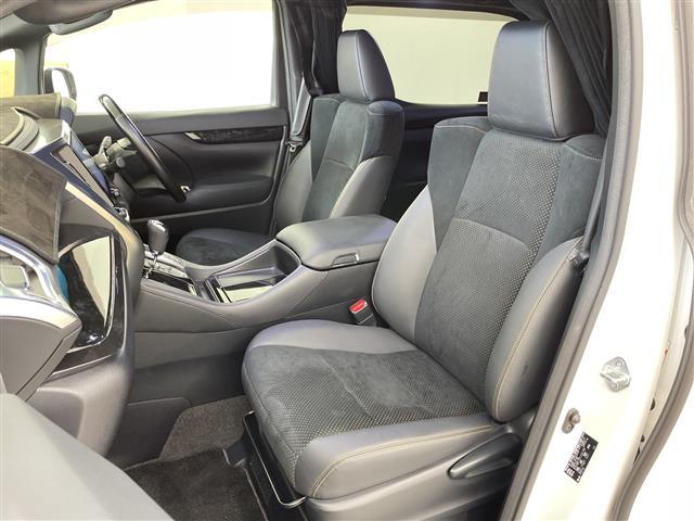 アルファードハイブリッド Ｓ　タイプゴールド　・ワンオーナー　・４ＷＤ　・モデリスタエアロ　・シグネチャーイルミブレード（モデリスタ）　・フロントグリルカバー（モデリスタ）　・純正ディスプレイオーディオ　・ＴＶ／ＢＴ・ＴＶキャンセラー（21枚目）