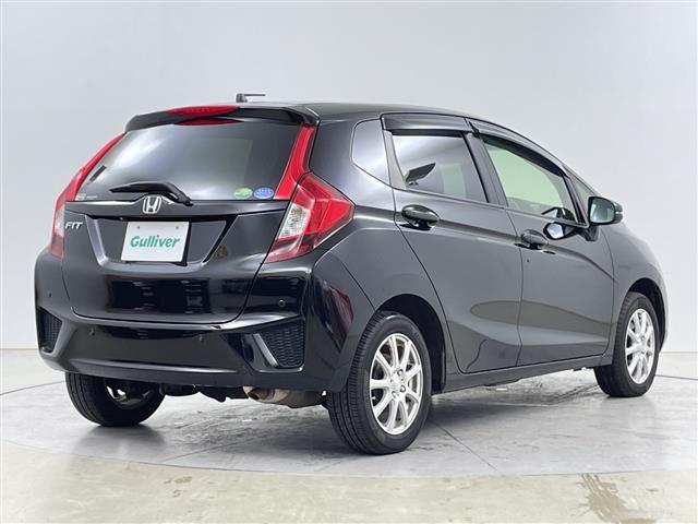 フィット １３Ｇ・Ｆパッケージ　コンフォートエディション　衝突軽減ブレーキ　純正ナビ　ＴＶ　Ｂｌｕｅｔｏｏｔｈ　バックＣ　ワイパーデアイサー　ＥＴＣ　シートヒーター　１５ＡＷ　コーナーセンサー　ヒーター付電格ミラー　スマートキー　純正マット　ＡＡＣ（31枚目）