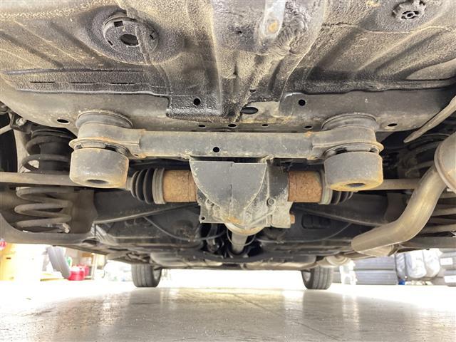 フィット １３Ｇ・Ｆパッケージ　コンフォートエディション　衝突軽減ブレーキ　純正ナビ　ＴＶ　Ｂｌｕｅｔｏｏｔｈ　バックＣ　ワイパーデアイサー　ＥＴＣ　シートヒーター　１５ＡＷ　コーナーセンサー　ヒーター付電格ミラー　スマートキー　純正マット　ＡＡＣ（41枚目）