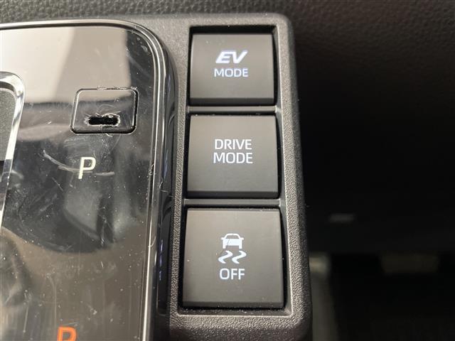 シエンタ ハイブリッドG 4WD 純正ディスプレイオーディオ トヨタセーフティーセンス プリクラッシュセーフティー レーダークルーズコントロール レーンディパチャーアラート LEDヘッドライト オートハイビーム(8枚目)