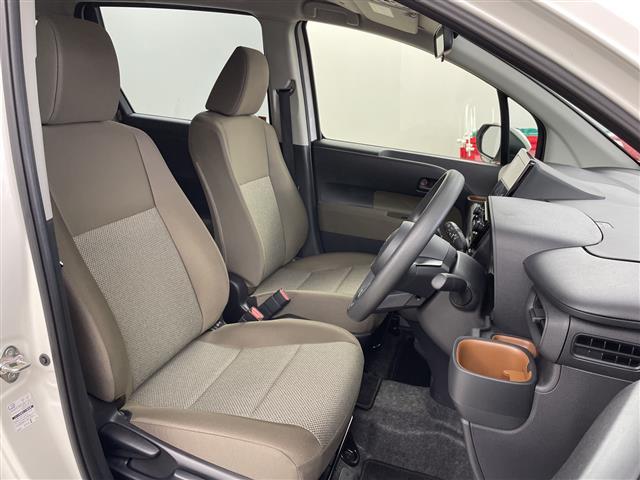 シエンタ ハイブリッドG 4WD 純正ディスプレイオーディオ トヨタセーフティーセンス プリクラッシュセーフティー レーダークルーズコントロール レーンディパチャーアラート LEDヘッドライト オートハイビーム(17枚目)