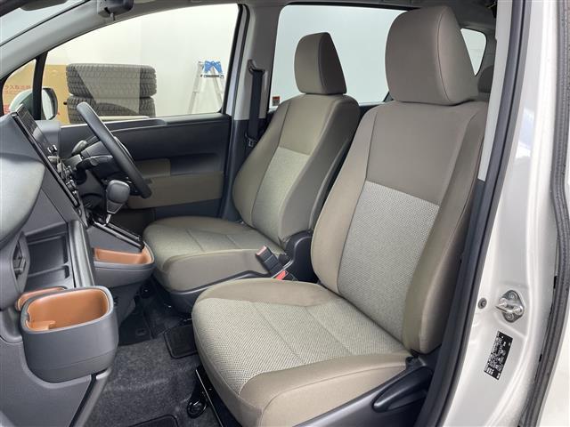 シエンタ ハイブリッドG 4WD 純正ディスプレイオーディオ トヨタセーフティーセンス プリクラッシュセーフティー レーダークルーズコントロール レーンディパチャーアラート LEDヘッドライト オートハイビーム(22枚目)