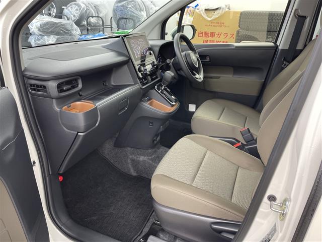 シエンタ ハイブリッドG 4WD 純正ディスプレイオーディオ トヨタセーフティーセンス プリクラッシュセーフティー レーダークルーズコントロール レーンディパチャーアラート LEDヘッドライト オートハイビーム(25枚目)