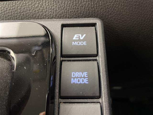 シエンタ ハイブリッドZ 4WD 純正ディスプレイオーディオ トヨタセーフティーセンス プリクラッシュセーフティー レーダークルーズコントロール レーンディパチャーアラート LEDヘッドライト オートハイビーム バックカメラ(11枚目)