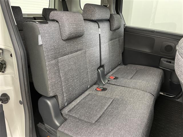 シエンタ ハイブリッドZ 4WD 純正ディスプレイオーディオ トヨタセーフティーセンス プリクラッシュセーフティー レーダークルーズコントロール レーンディパチャーアラート LEDヘッドライト オートハイビーム バックカメラ(19枚目)