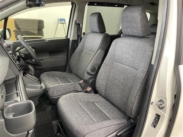 シエンタ ハイブリッドZ 4WD 純正ディスプレイオーディオ トヨタセーフティーセンス プリクラッシュセーフティー レーダークルーズコントロール レーンディパチャーアラート LEDヘッドライト オートハイビーム バックカメラ(23枚目)