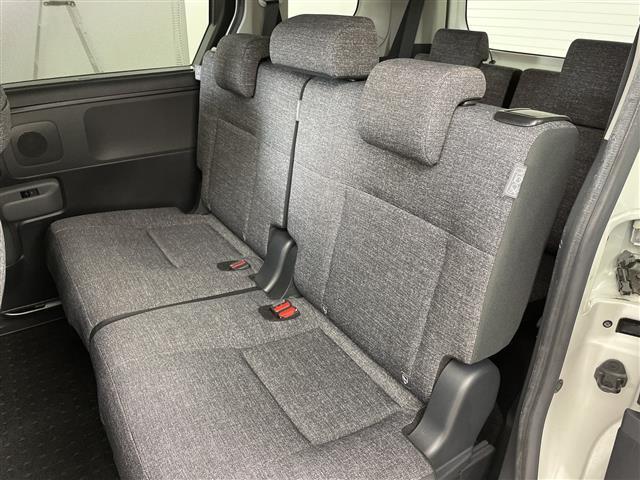 シエンタ ハイブリッドZ 4WD 純正ディスプレイオーディオ トヨタセーフティーセンス プリクラッシュセーフティー レーダークルーズコントロール レーンディパチャーアラート LEDヘッドライト オートハイビーム バックカメラ(24枚目)