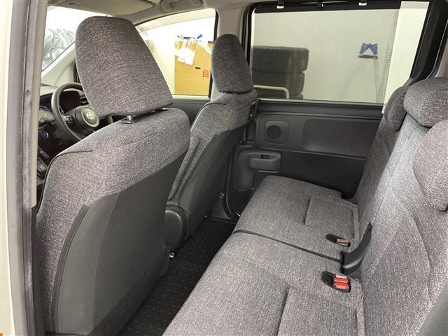 シエンタ ハイブリッドZ 4WD 純正ディスプレイオーディオ トヨタセーフティーセンス プリクラッシュセーフティー レーダークルーズコントロール レーンディパチャーアラート LEDヘッドライト オートハイビーム バックカメラ(27枚目)