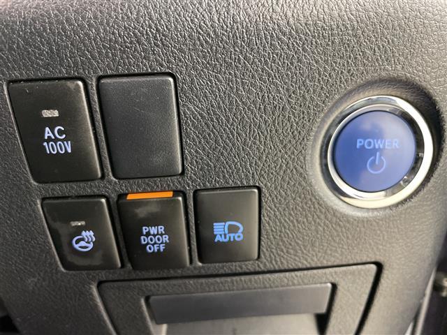 アルファードハイブリッド ＳＲ　Ｃパッケージ　４ＷＤ・トヨタセーフティセンス・レーダークルーズコントロール・純正ナビ・バックカメラ・純正フリップダウンモニター・ＭＴモード付ＡＴ・パワーバックドア・両側パワースライドドア・レザーシート・ＬＥＤライト（13枚目）