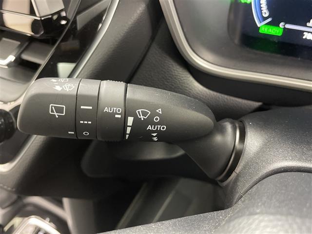 カローラクロス ハイブリッド Z ・4WD・純正ディスプレイオーディオ フルセグ/BT/USB・サンルーフ・ワンオーナー・モデリスタエアロ フロント/サイド・バックカメラ・パワーバックドア・ハーフレザーシート・D席パワ(16枚目)