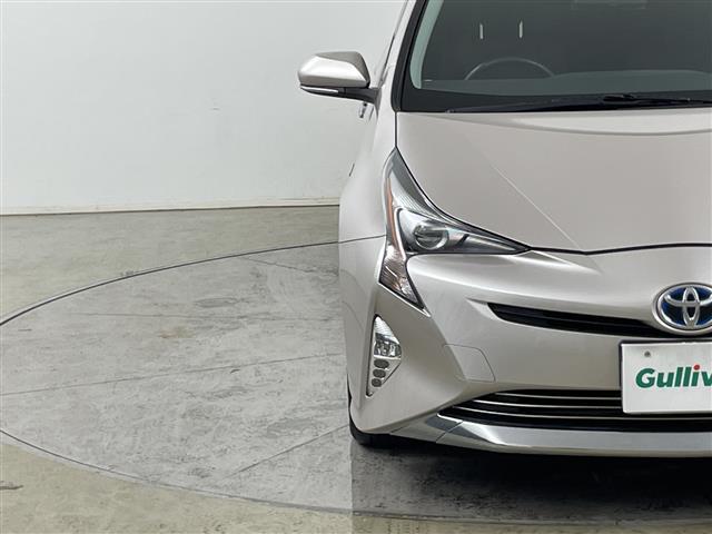 プリウス Ｓ　・４ＷＤ／寒冷地仕様・社外ナビ　　フルセグ／ＢＴ／ＣＤ／ＤＶＤ／ＵＳＢ・バックカメラ・ステアリングスイッチ・ＬＥＤオートライト・プッシュスタート・スマートキー×２・社外ＥＴＣ（31枚目）