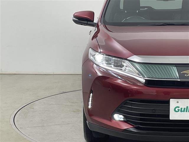 ハリアーハイブリッド プログレス　メタル　アンド　レザーパッケージ　４ＷＤ　／寒冷地仕様／　ＪＢＬ　／純正ＳＤナビ　／トヨタセーフティーセンス　／プリクラッシュセーフティー　／レーダークルーズコントロール　パワーバックドア　パノラミックビューモニター　オートハイビーム（29枚目）