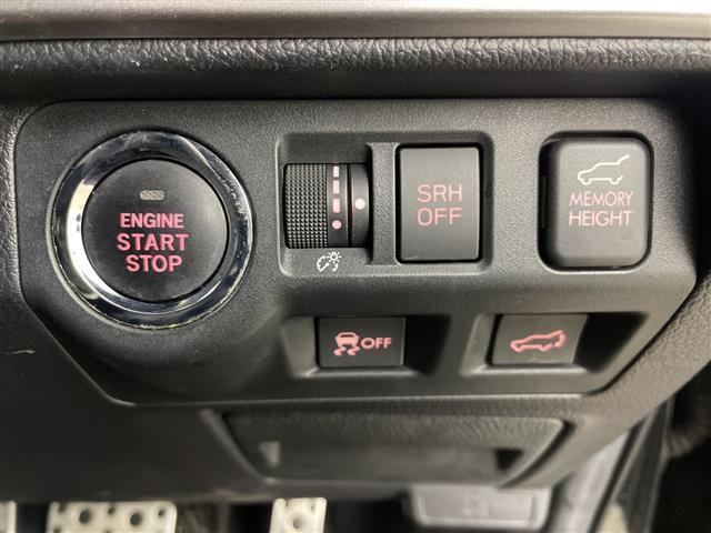 フォレスター ２．０ＸＴ　アイサイト　ブラウンレザーセレクション　・４ＷＤ・社外ナビ　フルセグ／ＣＤ／ＤＶＤ／ＢＴ／ＳＤ・バックカメラ・レーダークルーズコントロール・ブラインドスポットモニター・レザーシート／シートヒーター・パワーシート／シートポジション（8枚目）