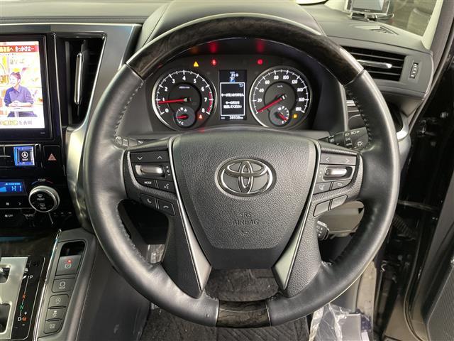 アルファード ２．５Ｓ　Ｃパッケージ　・４ＷＤ・ＡＬＰＩＮＥナビ　ＢＴ／ＣＤ／ＤＶＤ／ＳＤ／フルセグ・バックカメラ・モデリスタエアロ・フリップダウンモニター・両側パワースライドドア・レーダークルーズコントロール・パワーバック（13枚目）