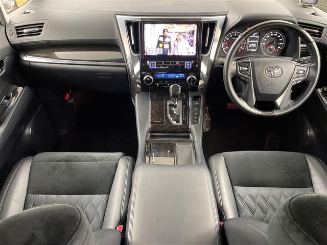アルファード ２．５Ｓ　Ｃパッケージ　・４ＷＤ・ＡＬＰＩＮＥナビ　ＢＴ／ＣＤ／ＤＶＤ／ＳＤ／フルセグ・バックカメラ・モデリスタエアロ・フリップダウンモニター・両側パワースライドドア・レーダークルーズコントロール・パワーバック（42枚目）