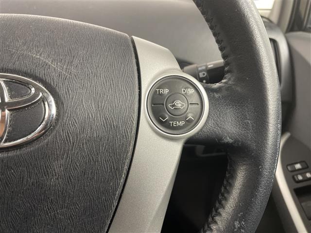 プリウス Ｓ　・社外ナビ　　ＣＤ／ＤＶＤ／フルセグ／ＡＵＸ・寒冷地仕様・バックカメラ・社外前方ドライブレコーダー・オートライト・ＥＴＣ・ワイパーデアイサー・電動格納ミラー／ウィンカーミラー・ヘッドラ（11枚目）