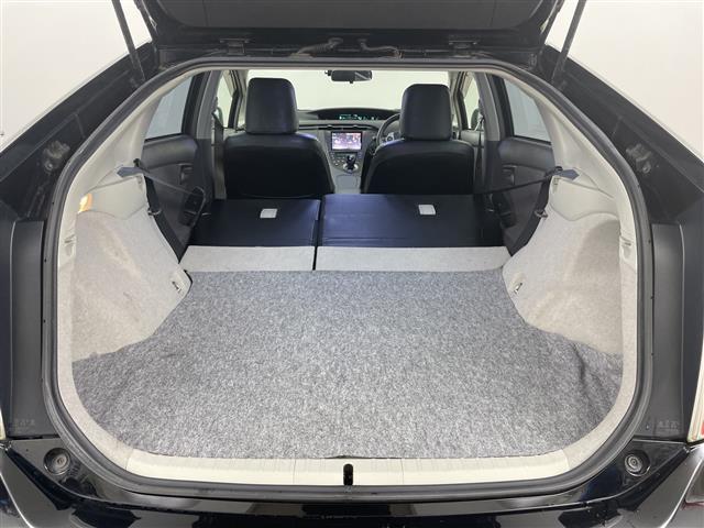 プリウス Ｓ　・社外ナビ　　ＣＤ／ＤＶＤ／フルセグ／ＡＵＸ・寒冷地仕様・バックカメラ・社外前方ドライブレコーダー・オートライト・ＥＴＣ・ワイパーデアイサー・電動格納ミラー／ウィンカーミラー・ヘッドラ（25枚目）