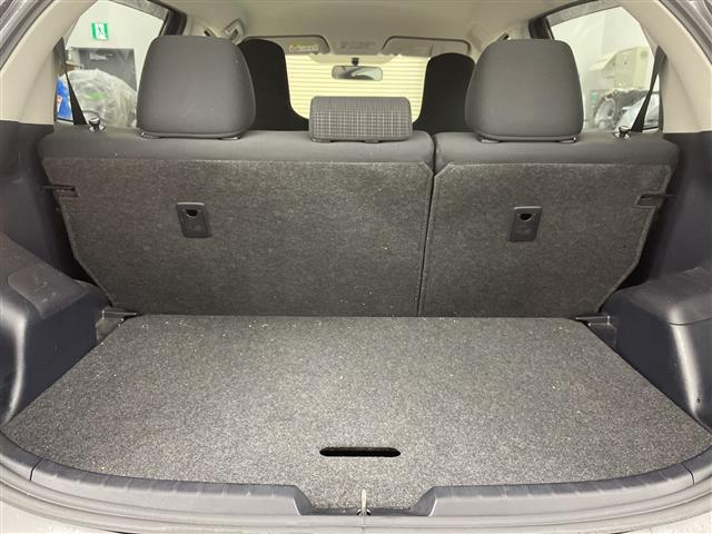 ヴィッツ Ｆ　ワンオーナー・４ＷＤ・寒冷地仕様・純正ＳＤナビ・純正エンジンスターター・積込夏タイヤ社外ＡＷセット・ワイパーデアイサー・横滑り防止装置・ドアバイザー・ヘッドライトレベライザー・電動格納ミラー（20枚目）