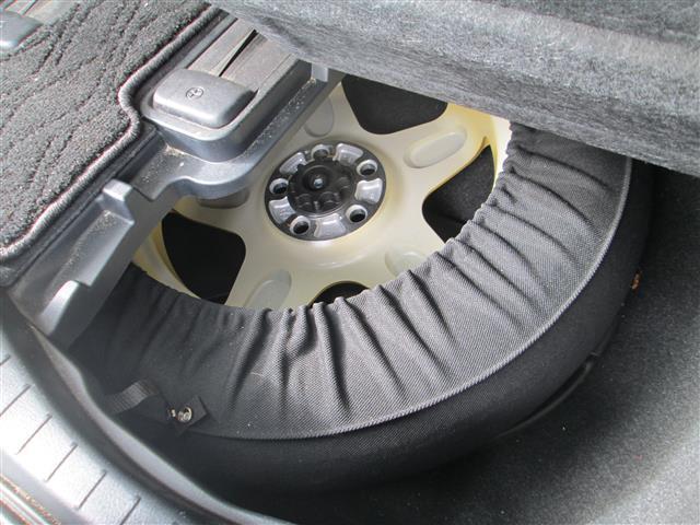 ヴェルファイアハイブリッド Ｖ　Ｌエディション　１オナ　メーカーナビ　後席モニター（27枚目）