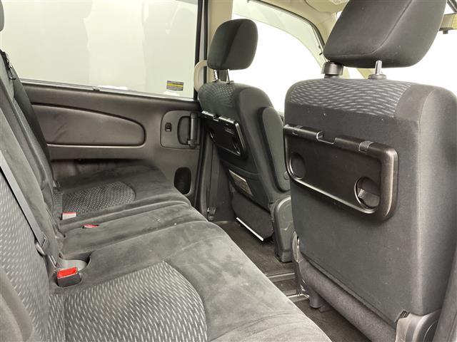 セレナ ２０Ｘ　・４ＷＤ・社外ナビ・ＣＤ／ＳＤ／ワンセグ・バックカメラ・左パワースライドドア・クルーズコントロール・アイドリングストップ・オートライト・プッシュスタート／スマートキー・ＥＴＣ（18枚目）