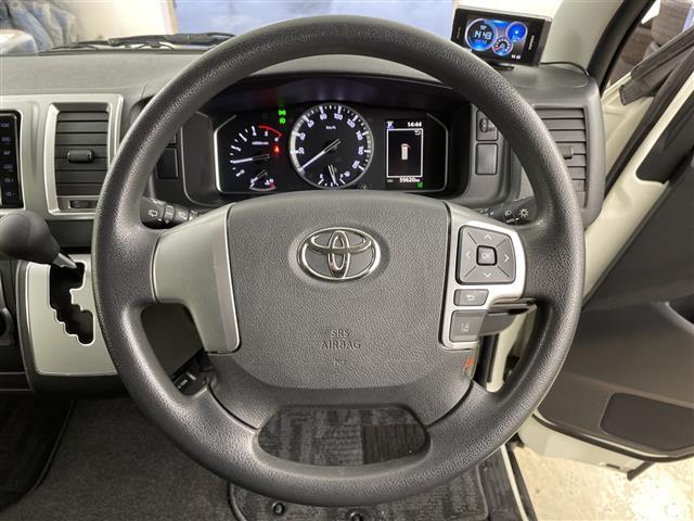 ハイエースバン ロングスーパーＧＬ　４ＷＤ　／　ディーゼルターボ・トヨタセーフティセンス・プリクラッシュセーフティ・純正ディーラーＯＰナビ・ＤＶＤ．ＣＤ．ＳＤ．ＢＴ．フルセグ・バックカメラ・両側スライドドア・社外ドライブレ（5枚目）