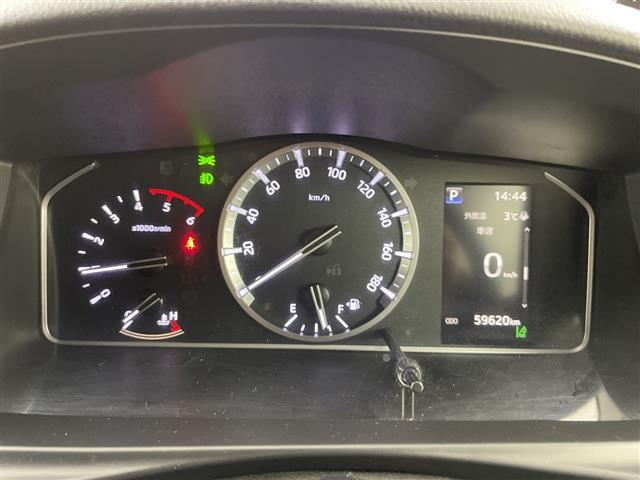 ハイエースバン ロングスーパーＧＬ　４ＷＤ　／　ディーゼルターボ・トヨタセーフティセンス・プリクラッシュセーフティ・純正ディーラーＯＰナビ・ＤＶＤ．ＣＤ．ＳＤ．ＢＴ．フルセグ・バックカメラ・両側スライドドア・社外ドライブレ（6枚目）