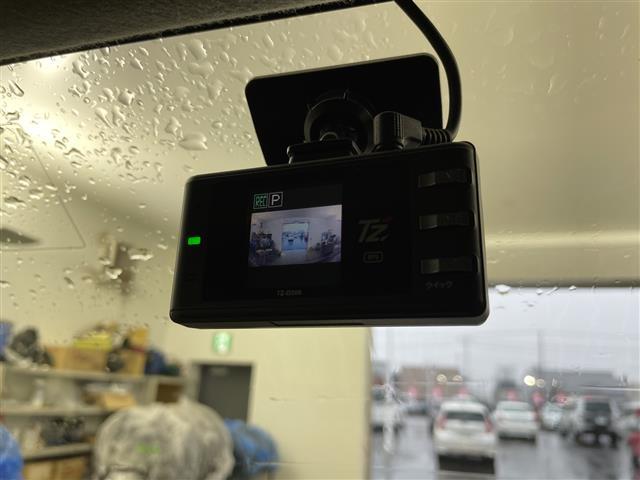 ハイエースバン ロングスーパーＧＬ　４ＷＤ　／　ディーゼルターボ・トヨタセーフティセンス・プリクラッシュセーフティ・純正ディーラーＯＰナビ・ＤＶＤ．ＣＤ．ＳＤ．ＢＴ．フルセグ・バックカメラ・両側スライドドア・社外ドライブレ（9枚目）