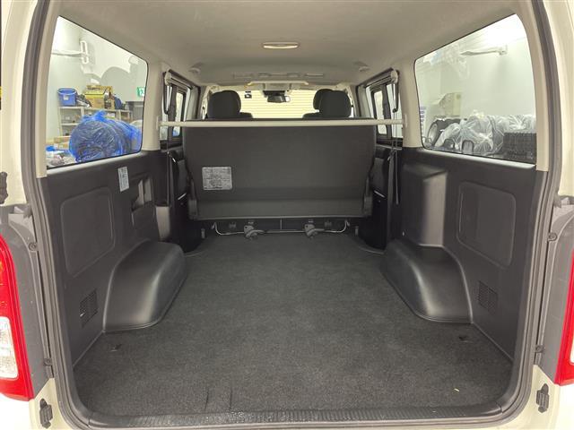 ハイエースバン ロングスーパーＧＬ　４ＷＤ　／　ディーゼルターボ・トヨタセーフティセンス・プリクラッシュセーフティ・純正ディーラーＯＰナビ・ＤＶＤ．ＣＤ．ＳＤ．ＢＴ．フルセグ・バックカメラ・両側スライドドア・社外ドライブレ（23枚目）
