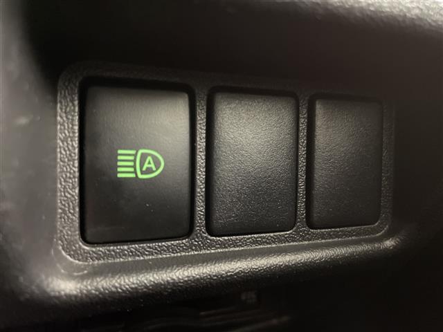 ハイエースバン ロングスーパーＧＬ　４ＷＤ　／　ディーゼルターボ・トヨタセーフティセンス・プリクラッシュセーフティ・純正ディーラーＯＰナビ・ＤＶＤ．ＣＤ．ＳＤ．ＢＴ．フルセグ・バックカメラ・両側スライドドア・社外ドライブレ（28枚目）