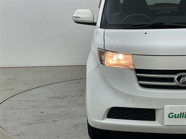 bB S 4WD・寒冷地仕様・社外HDDナビ・CD/DVD/SD/HDD・積込夏タイヤ社外AWセット・ETC・ヘッドライトレベライザー・ドアバイザー・ワイパーデアイサー・純正フロアマット・保証書・取扱説明書(26枚目)