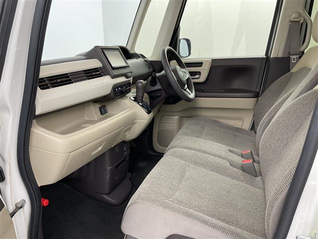 N-BOX G・Lホンダセンシング 4WD・社外ナビ・CD/Bluetooth接続・バックカメラ・ビルトインETC・衝突軽減ブレーキ・アダプティブクルーズコントロール・レーンキープアシスト・片側パワースライドドア・ステアリングスイッチ(20枚目)