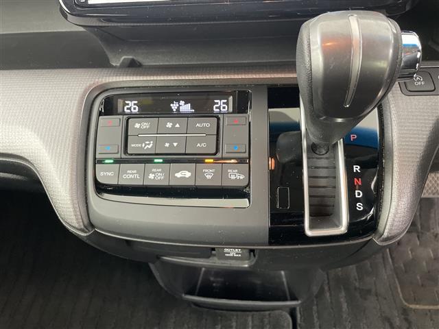 ステップワゴンスパーダ スパーダ ホンダセンシング ・4WD/ホンダセンシング・衝突軽減ブレーキ〈CMBS〉・LKAS〈車線維持支援システム〉・レーダークルーズコントロール・純正9インチインターナビ・DVD.CD.SD.BT.フルセグ・マル(5枚目)