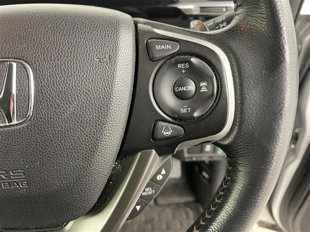 ステップワゴンスパーダ スパーダ ホンダセンシング ・4WD/ホンダセンシング・衝突軽減ブレーキ〈CMBS〉・LKAS〈車線維持支援システム〉・レーダークルーズコントロール・純正9インチインターナビ・DVD.CD.SD.BT.フルセグ・マル(15枚目)