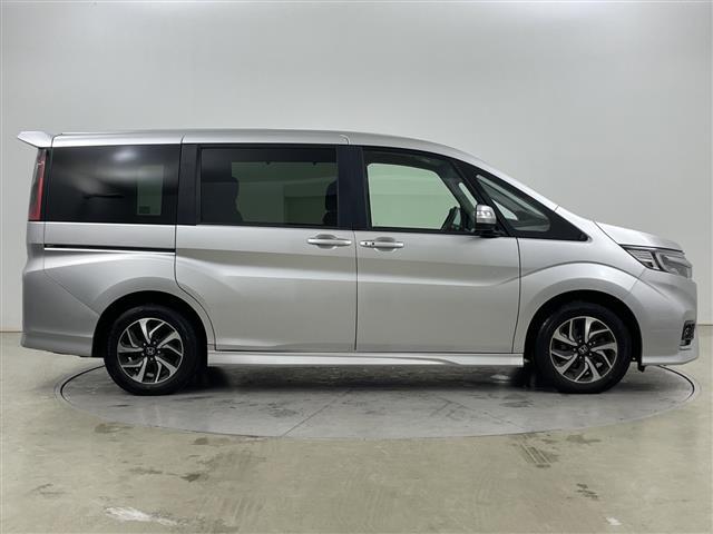 ステップワゴンスパーダ スパーダ ホンダセンシング ・4WD/ホンダセンシング・衝突軽減ブレーキ〈CMBS〉・LKAS〈車線維持支援システム〉・レーダークルーズコントロール・純正9インチインターナビ・DVD.CD.SD.BT.フルセグ・マル(35枚目)