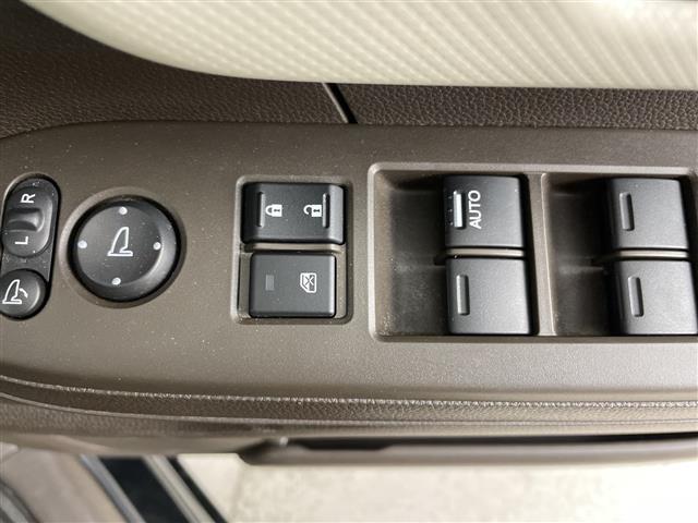 Ｎ－ＢＯＸ Ｌ・ターボ　４ＷＤ・Ｇａｔｈｅｒｓナビ・ＣＤ／ＵＳＢ／ｉＰｏｄ／ワンセグＴＶ・Ｂｌｕｅｔｏｏｔｈ接続・バックカメラ・アダプティブクルーズコントロール・衝突軽減ブレーキ・レーンキープアシスト・ＬＥＤ（8枚目）