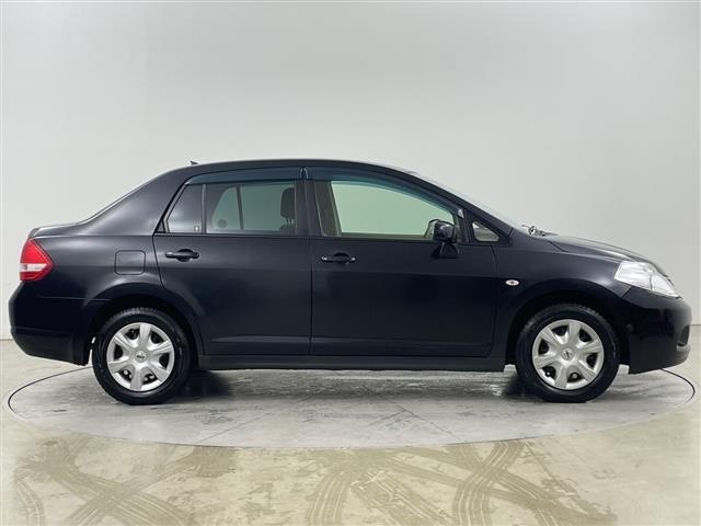 ティーダラティオ １５Ｍ　ＦＯＵＲ　４ＷＤ・社外オーディオ・ＣＤ／ＡＵＸ・オートライト・ＥＴＣ・ヘッドライトレベライザー・オートエアコン・積込夏タイヤスチールホイールセット・電動格納ミラー・ドアバイザー・スマートキー・スペアキー（26枚目）