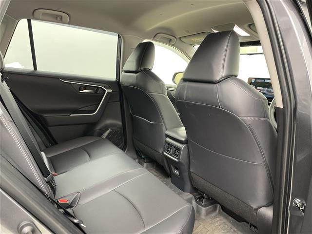 ＲＡＶ４ Ｇ　ワンオーナー・４ＷＤ・寒冷地仕様・純正ディスプレイオーディオ・トヨタセーフティセンス・プリクラッシュセーフティ・レーダークルーズコントロール・ブラインドスポットモニター・パノラミックビューモニター（21枚目）