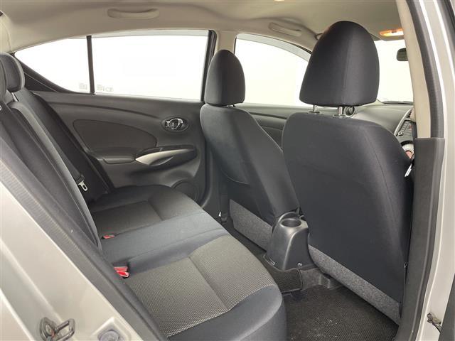 ラティオ Ｇ　ワンオーナー・純正オーディオ・ＣＤ／ＡＵＸ・横滑り防止装置／ＥＴＣ・プッシュスタート／スマートキー・ヘッドライトレベライザー・電動格納ミラー・純正フロアマット・オートエアコン・積込夏タイヤ純正ＡＷ付き（18枚目）