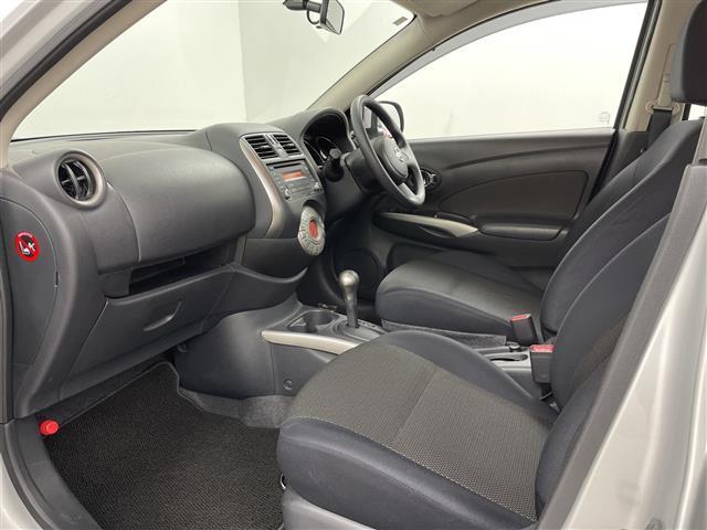 ラティオ Ｇ　ワンオーナー・純正オーディオ・ＣＤ／ＡＵＸ・横滑り防止装置／ＥＴＣ・プッシュスタート／スマートキー・ヘッドライトレベライザー・電動格納ミラー・純正フロアマット・オートエアコン・積込夏タイヤ純正ＡＷ付き（21枚目）