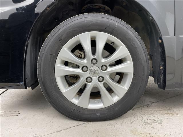 ヴォクシー ＺＳ　４ＷＤ・寒冷地仕様・社外ＨＤＤナビ・ＣＤ／ＤＶＤ／ＳＤ／ＨＤＤ／フルセグＴＶ・Ｂｌｕｅｔｏｏｔｈ接続（ハンズフリーのみ）・片側パワースライドドア・ＭＴモード付ＡＴ／パドルシフト・社外後席用モニター（40枚目）