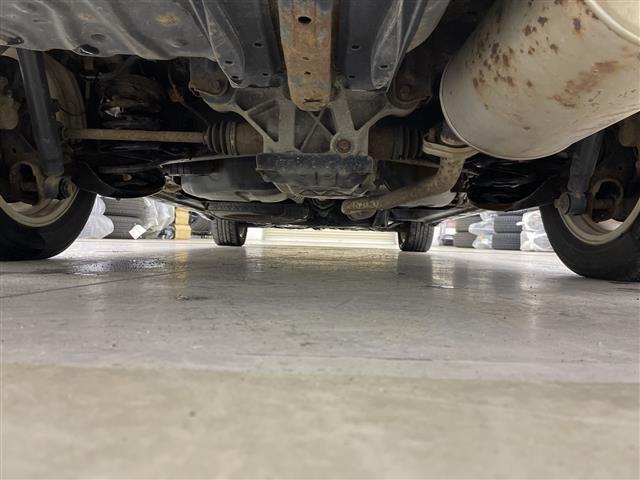 ヴォクシー ＺＳ　４ＷＤ・寒冷地仕様・社外ＨＤＤナビ・ＣＤ／ＤＶＤ／ＳＤ／ＨＤＤ／フルセグＴＶ・Ｂｌｕｅｔｏｏｔｈ接続（ハンズフリーのみ）・片側パワースライドドア・ＭＴモード付ＡＴ／パドルシフト・社外後席用モニター（41枚目）