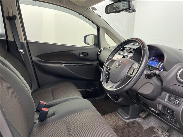 デイズ ハイウェイスター　Ｘ　４ＷＤ・社外ＳＤナビ・アラウンドビューモニター・エマージェンシーブレーキ・純正エンジンスターター・オートライト／オートマチックハイビーム・ベンチシート／シートヒーター・ＥＴＣ・スマートキー（18枚目）