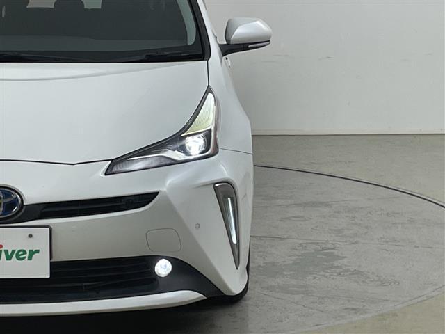 プリウス ＳセーフティプラスＩＩ　４ＷＤ・寒冷地仕様・純正ＳＤナビ・トヨタセーフティセンス・プリクラッシュセーフティ・レーダークルーズコントロール・ブラインドスポットモニター・バックカメラ・ビルトインＥＴＣ・社外前後ドラレコ（6枚目）