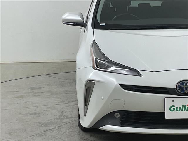 プリウス ＳセーフティプラスＩＩ　４ＷＤ・寒冷地仕様・純正ＳＤナビ・トヨタセーフティセンス・プリクラッシュセーフティ・レーダークルーズコントロール・ブラインドスポットモニター・バックカメラ・ビルトインＥＴＣ・社外前後ドラレコ（7枚目）