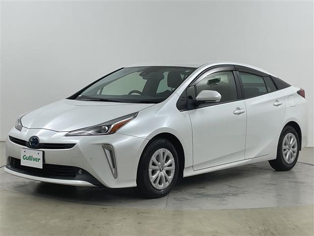 プリウス ＳセーフティプラスＩＩ　４ＷＤ・寒冷地仕様・純正ＳＤナビ・トヨタセーフティセンス・プリクラッシュセーフティ・レーダークルーズコントロール・ブラインドスポットモニター・バックカメラ・ビルトインＥＴＣ・社外前後ドラレコ（9枚目）